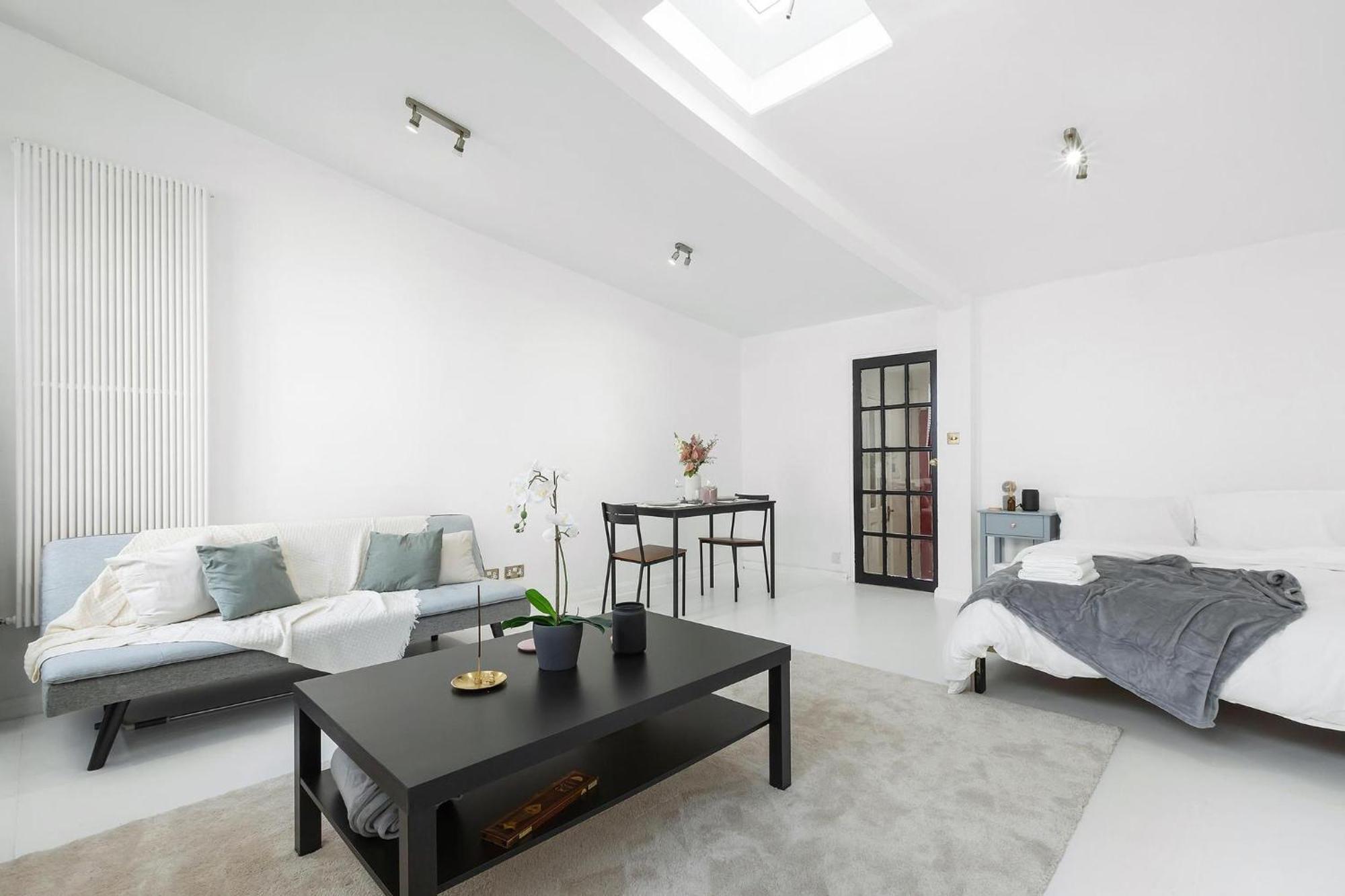 Modern Studio In Central Chelsea ลอนดอน ภายนอก รูปภาพ