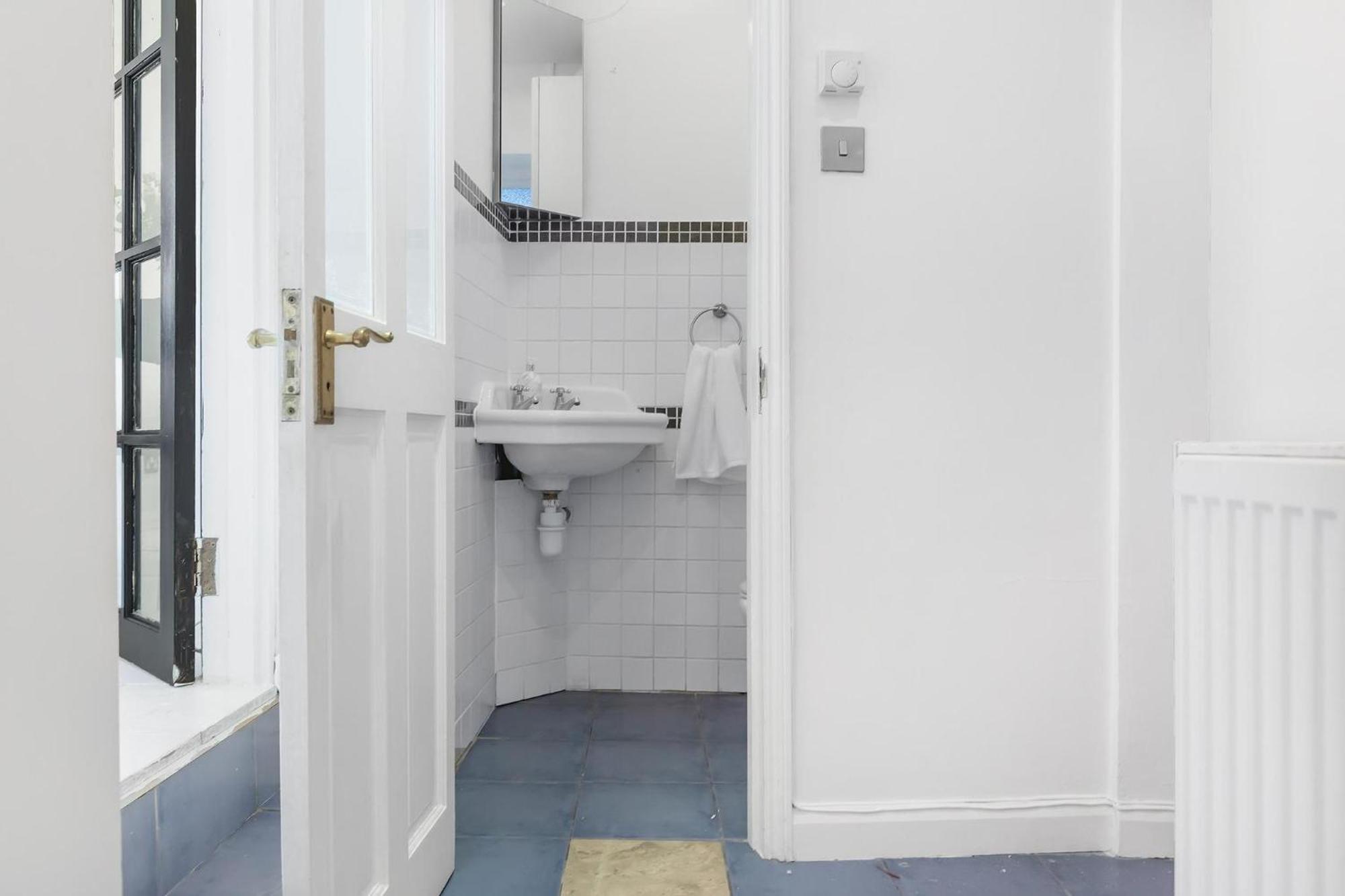 Modern Studio In Central Chelsea ลอนดอน ภายนอก รูปภาพ