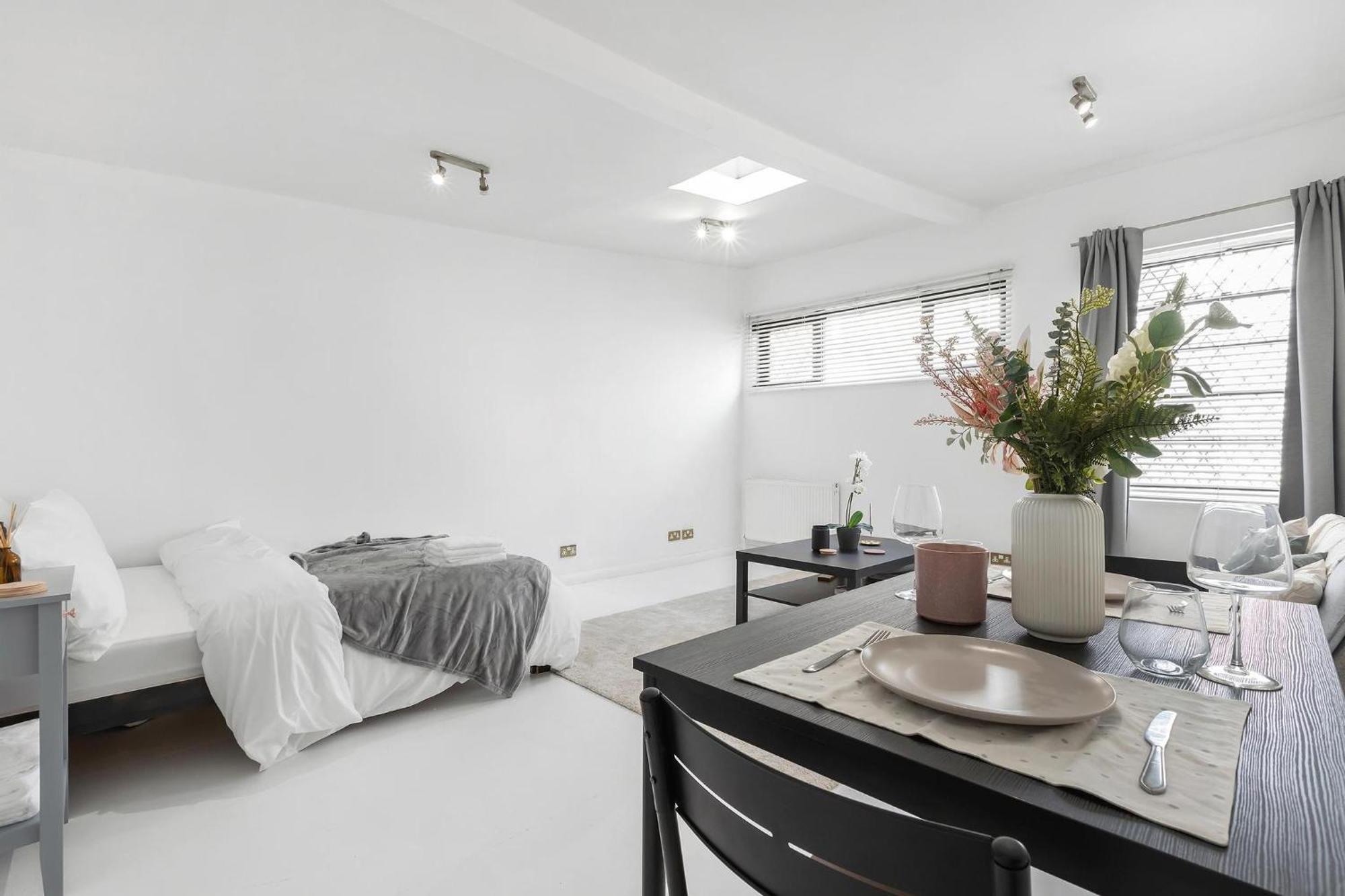Modern Studio In Central Chelsea ลอนดอน ภายนอก รูปภาพ